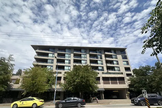 503 160 West 3rd Street, North Vancouver