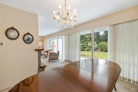 350 St James Crescent, West Vancouver For Sale - image 12
