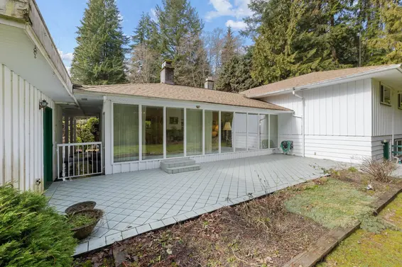 350 St James Crescent, West Vancouver For Sale - image 6