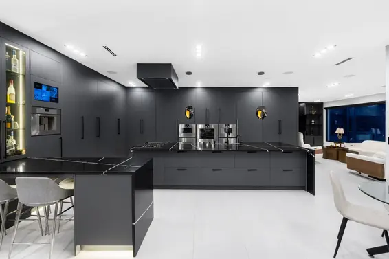 1110 Hillside Road, West Vancouver For Sale - image 12