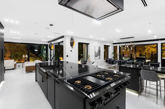 1110 Hillside Road, West Vancouver For Sale - image 14