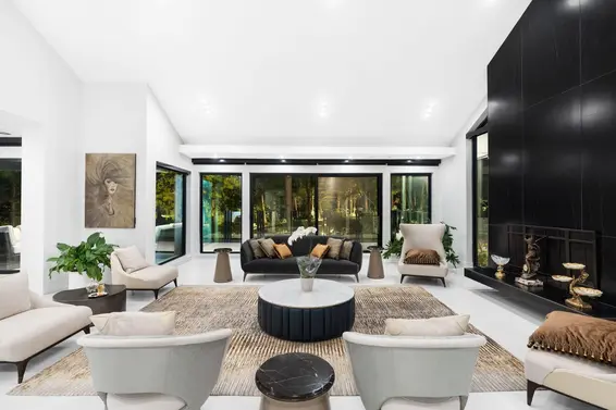 1110 Hillside Road, West Vancouver For Sale - image 21