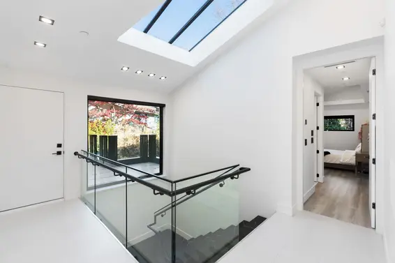 1110 Hillside Road, West Vancouver For Sale - image 34