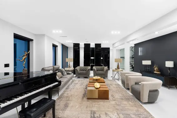 1110 Hillside Road, West Vancouver For Sale - image 6