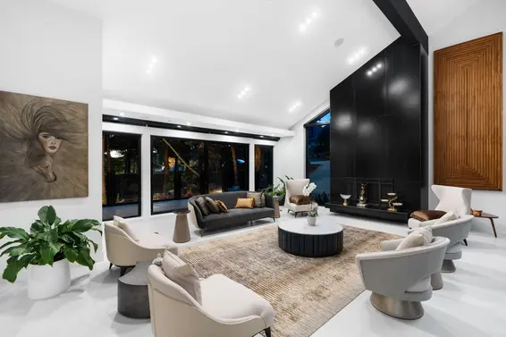 1110 Hillside Road, West Vancouver For Sale - image 7