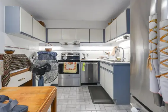 402 2024 Fullerton Avenue, North Vancouver For Sale - image 4