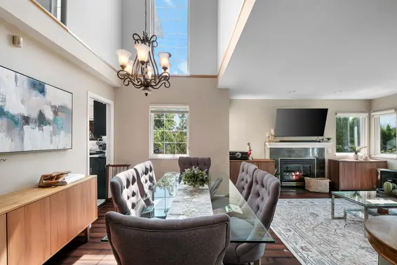 230 St. Patricks Avenue, North Vancouver For Sale - image 3