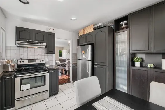 230 St. Patricks Avenue, North Vancouver For Sale - image 7