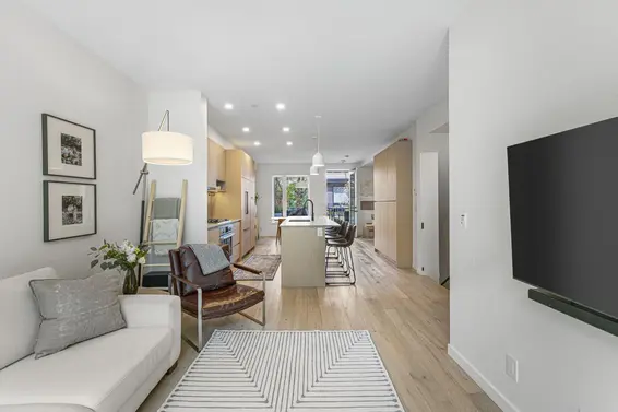 19 528 East 2nd Street, North Vancouver For Sale - image 10