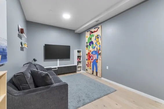 19 528 East 2nd Street, North Vancouver For Sale - image 32