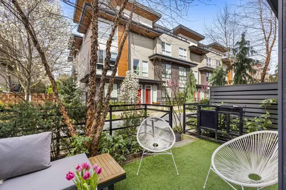 19 528 East 2nd Street, North Vancouver For Sale - image 4
