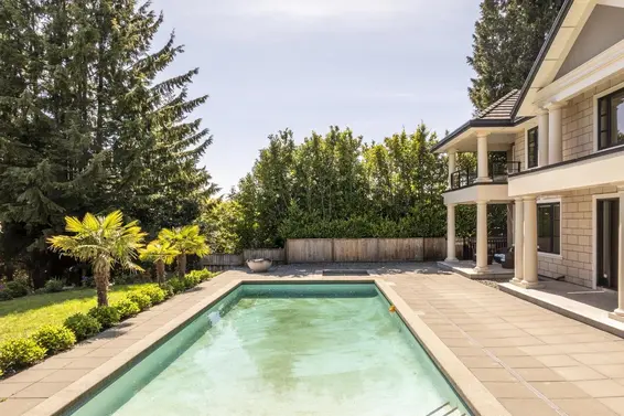 607 Glenmaroon Road, West Vancouver For Sale - image 2