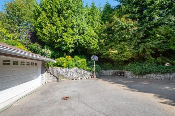 1181 Chartwell Drive, West Vancouver For Sale - image 33