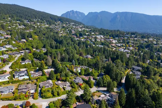 1181 Chartwell Drive, West Vancouver For Sale - image 38