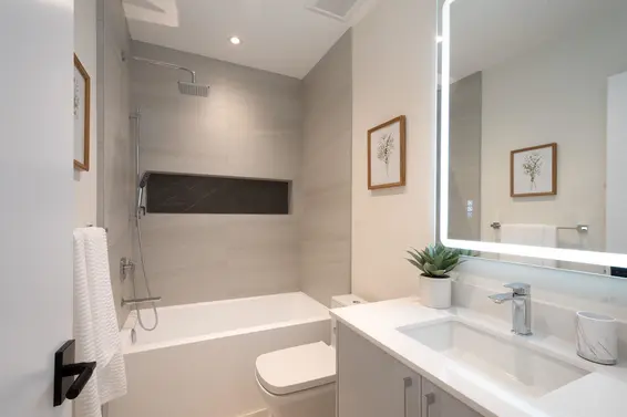 324 East 18 Street, North Vancouver For Sale - image 32