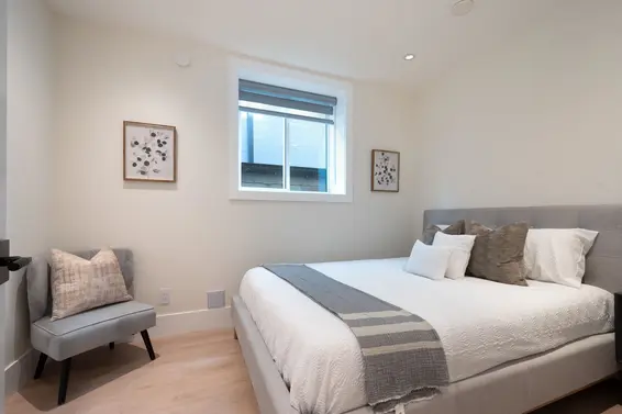 324 East 18 Street, North Vancouver For Sale - image 33