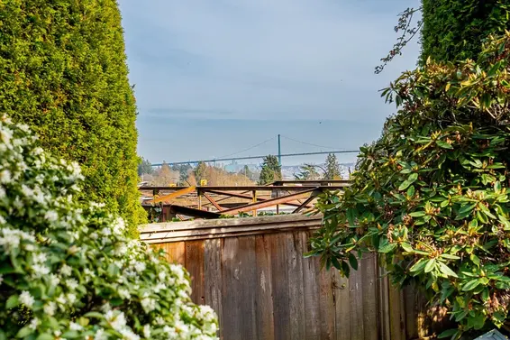204 1765 Marine Drive, West Vancouver For Sale - image 32