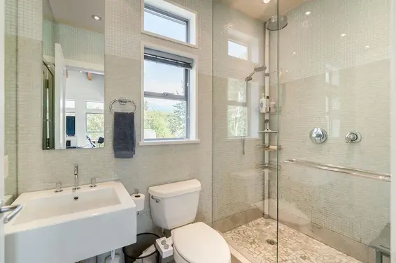 301 1075 West 1st Street, North Vancouver For Sale - image 28