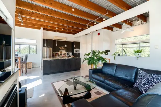301 1075 West 1st Street, North Vancouver For Sale - image 3