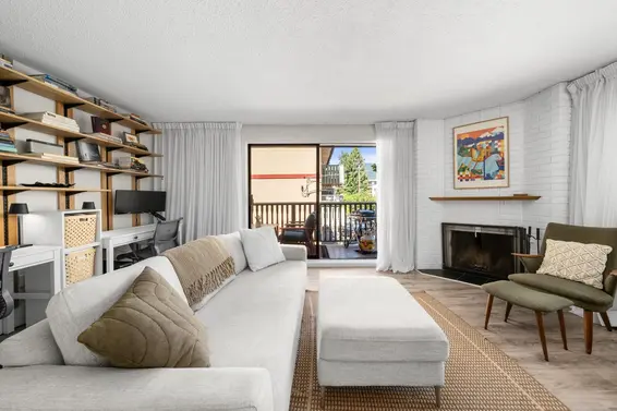 202 1610 Chesterfield Avenue, North Vancouver For Sale - image 14