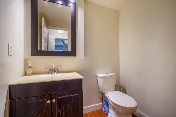 304 327 West 2nd Street, North Vancouver For Sale - image 12