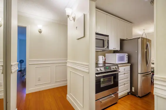 304 327 West 2nd Street, North Vancouver For Sale - image 8