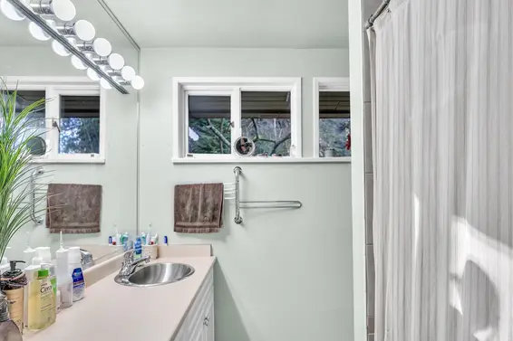 3710 Hoskins Road, North Vancouver For Sale - image 10