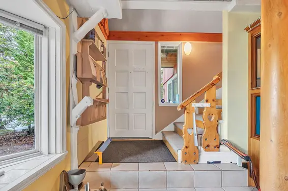 3710 Hoskins Road, North Vancouver For Sale - image 11