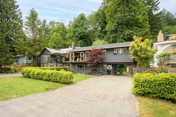 775 Seymour Boulevard, North Vancouver For Sale - image 2