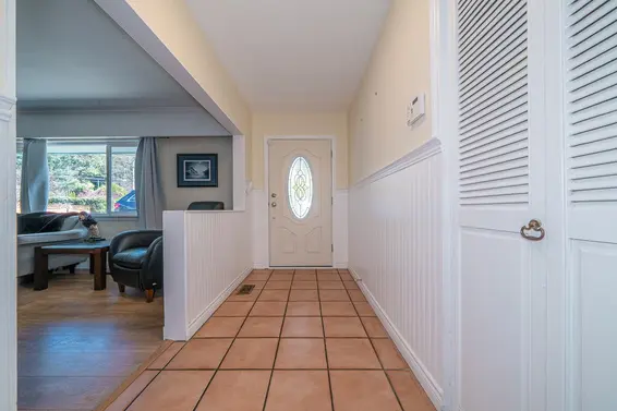 690 Burley Drive, West Vancouver For Sale - image 11