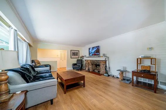 690 Burley Drive, West Vancouver For Sale - image 13