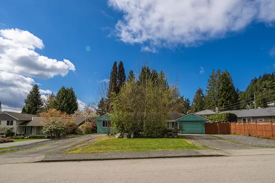 690 Burley Drive, West Vancouver For Sale - image 2