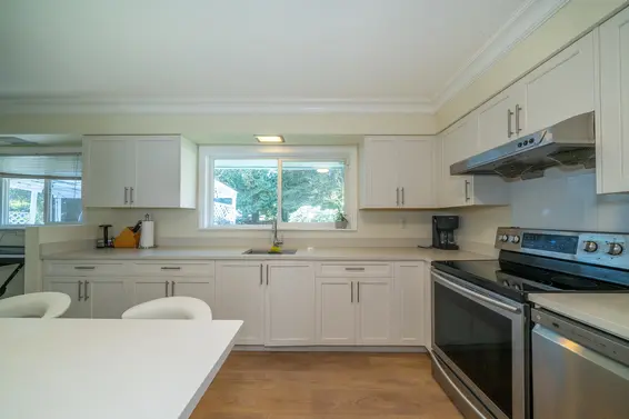 690 Burley Drive, West Vancouver For Sale - image 25