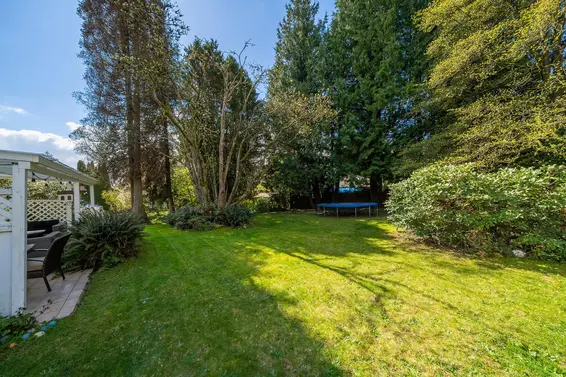 690 Burley Drive, West Vancouver For Sale - image 7