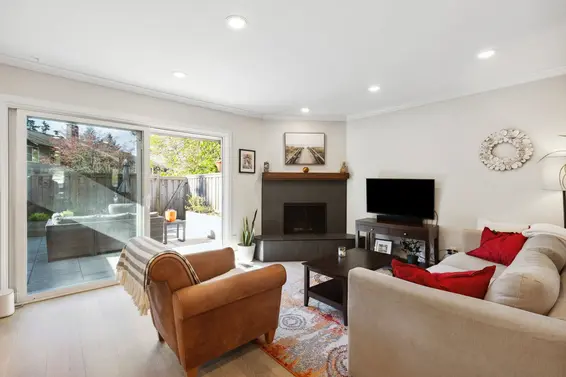 1277 Emery Place, North Vancouver For Sale - image 9