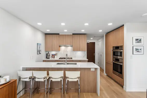 403 2780 Valley Centre Avenue, North Vancouver For Sale - image 8