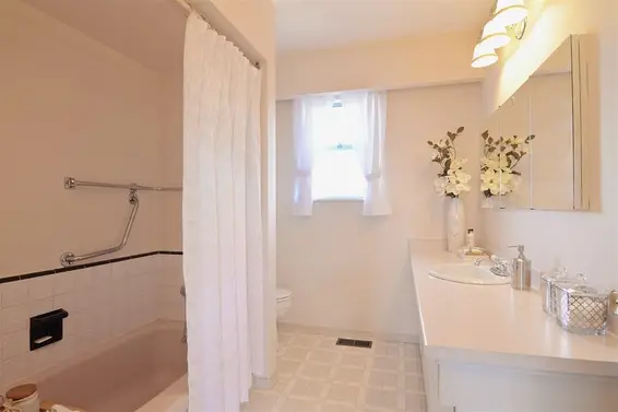 508 East 7th Street, North Vancouver For Sale - image 10