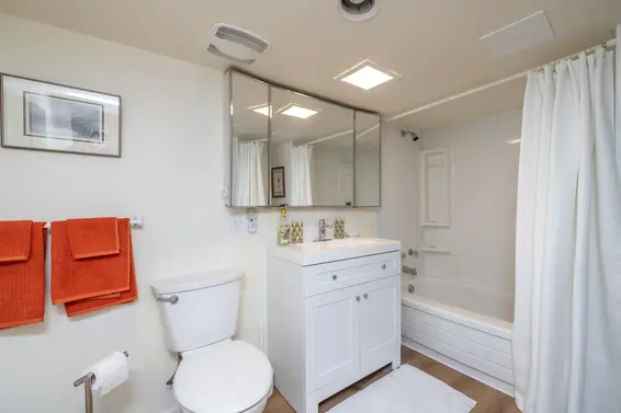 114 West Kings Road, North Vancouver For Sale - image 32