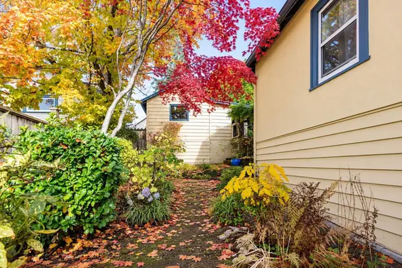 114 West Kings Road, North Vancouver For Sale - image 39