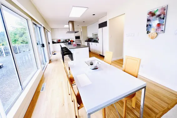 6177 Nelson Avenue, West Vancouver For Sale - image 7
