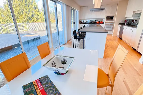 6177 Nelson Avenue, West Vancouver For Sale - image 8
