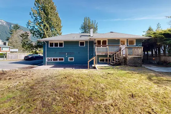74 Desswood Place, West Vancouver For Sale - image 2