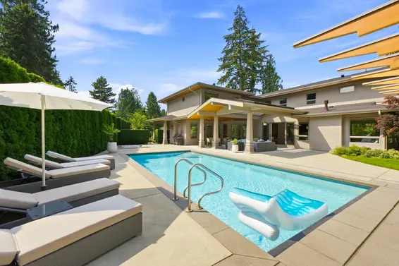 376 St. James Crescent, West Vancouver For Sale - image 2