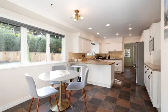 510 Evergreen Place, North Vancouver For Sale - image 7