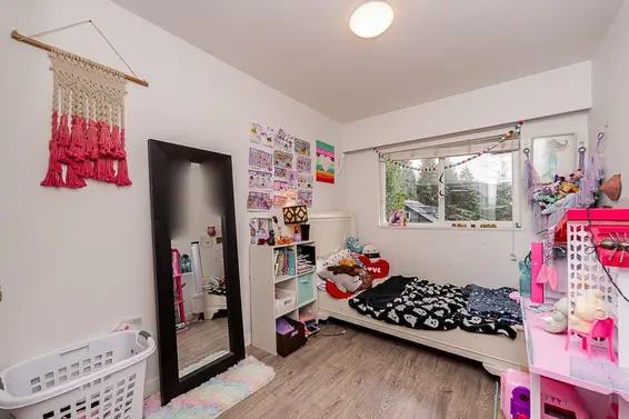 4377 Mountain Highway, North Vancouver For Sale - image 14