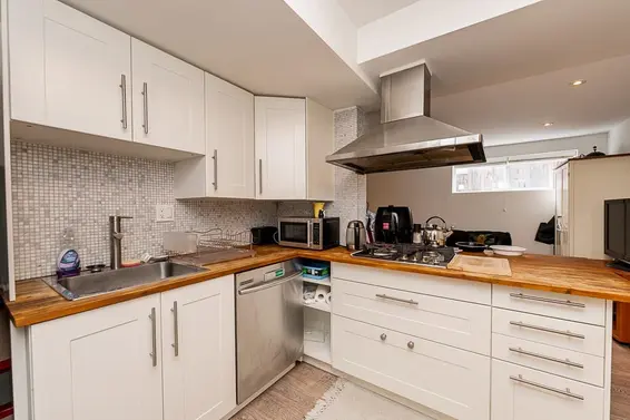 4377 Mountain Highway, North Vancouver For Sale - image 21