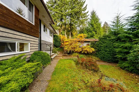 4377 Mountain Highway, North Vancouver For Sale - image 3