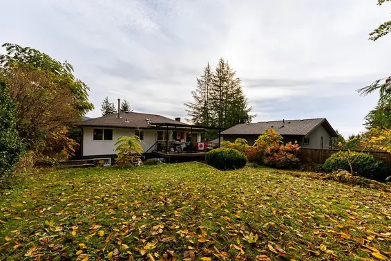 4377 Mountain Highway, North Vancouver For Sale - image 35