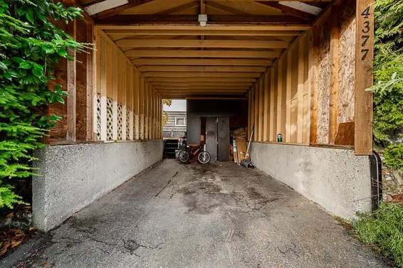 4377 Mountain Highway, North Vancouver For Sale - image 37