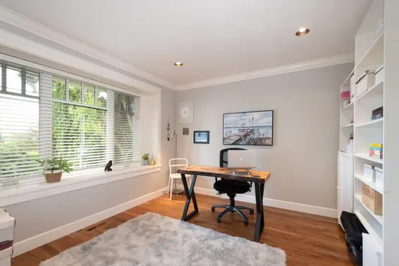 1050 11th Street, West Vancouver For Sale - image 12